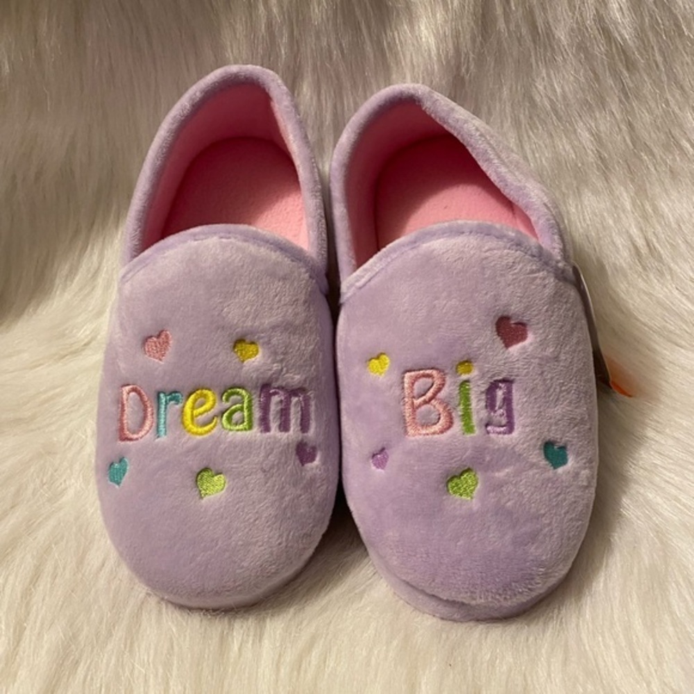 Wonder Nation Slippers Girls Size 4-5 “Dream Big” Purple Heart Shoes